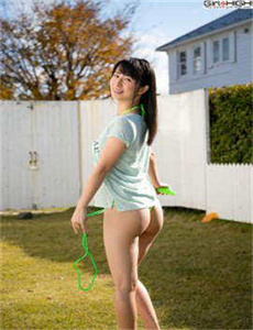 交换：两个女人